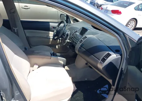 2005 Toyota Prius z USA, uszkodzony, nr VIN JTDKB20U553019375